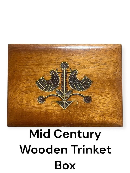 Vintage Other - Mid Century Modern Polish Folk Art trinket box with brass inlay bird carvings
